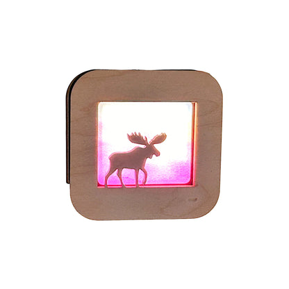 Maple Wildlife LED Dusk to Dawn Sensor Night Light – Handcrafted Wooden Animal Night Lamp – Rustic Cabin & Nature Décor – Gift for Wildlife Lovers