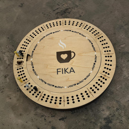 FIKA Round Maple Cribbage Board with Coffee Cup & Magnetic Storage Cover
